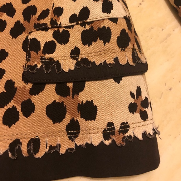 Auth New MOSCHINO Animal/Floral Printed Blazer Size 8 - Picture 2 of 9